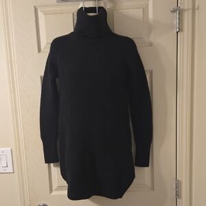 Wilfred Classic Black Turtleneck Sweater